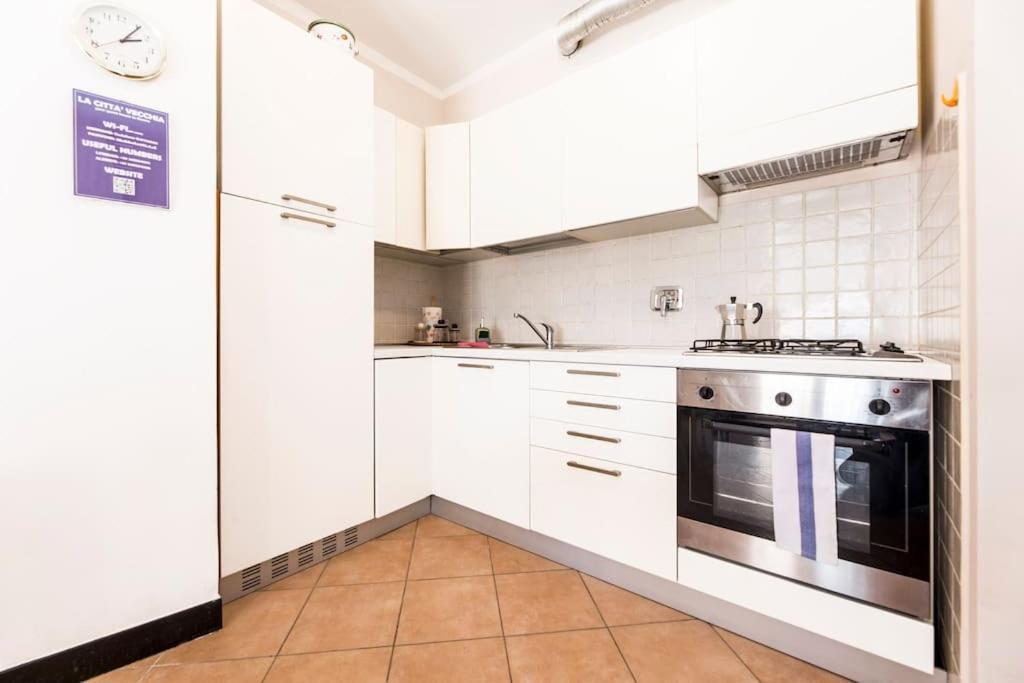Prione'S Apartment Genoa Exterior photo